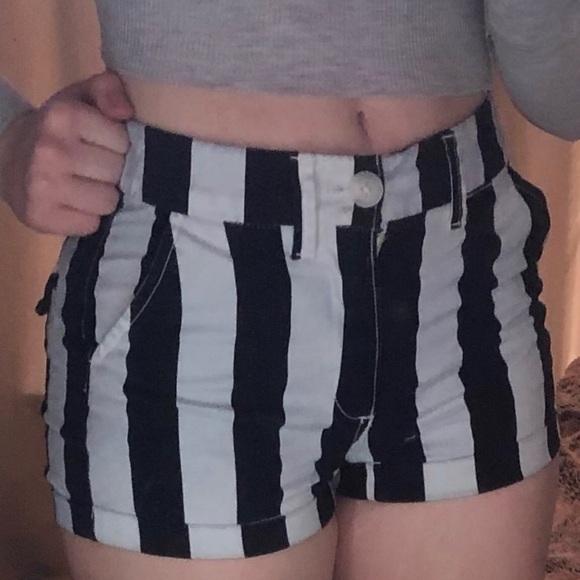 American Eagle jean shorts  (bundle) - Picture 10 of 10